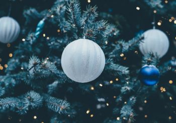 Por qué hay que colocar el árbol de Navidad el 8 de diciembre